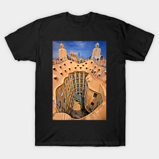 Vertigo on La Pedrera - Barcelona T-Shirt